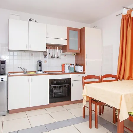 17129b * Rogoznica (Sibenik-Knin)