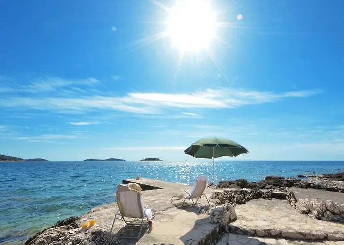 17129b Rogoznica (Sibenik-Knin)